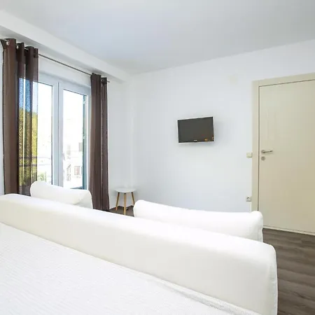 Apartman In Mit Grossem Balkon *